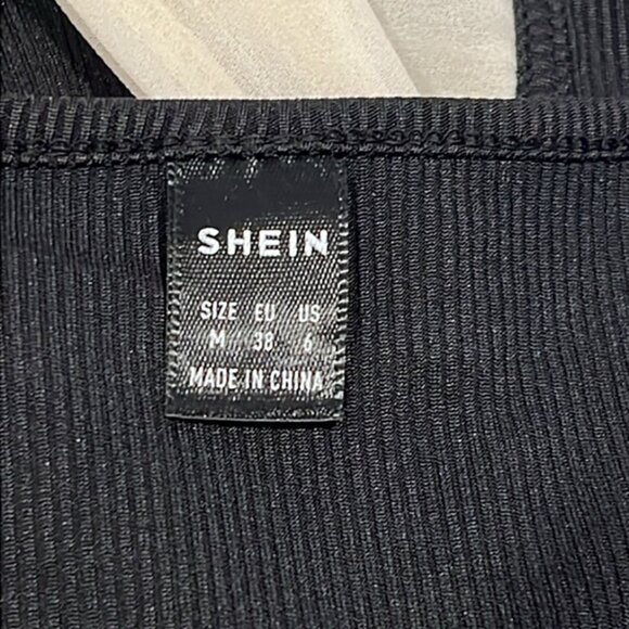 SHEIN Privé Black Tie Back Round Neck Rib Knit Crop top size Medium - Picture 8 of 9